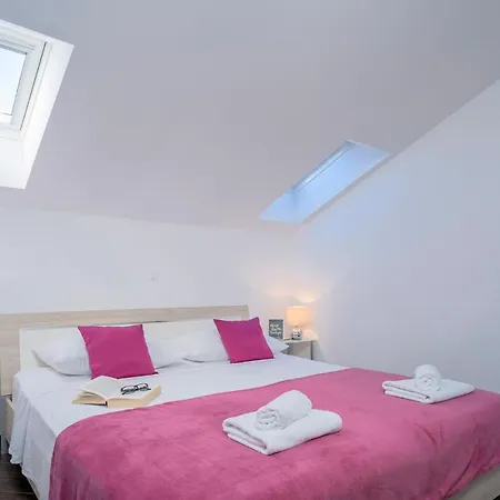 Fio - & Gæstehus Hvar Town