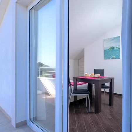 בית הארחה Fio - & חוואר