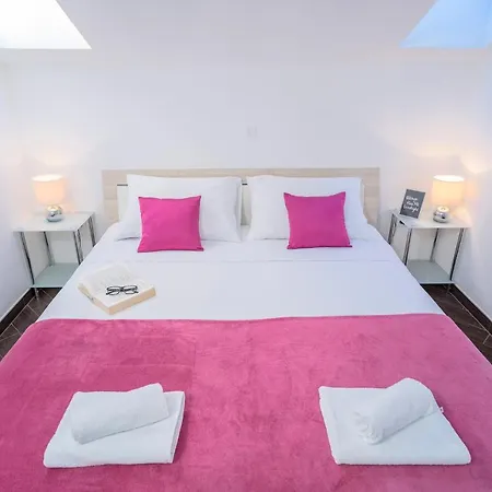 Fio - & Gæstehus 3*