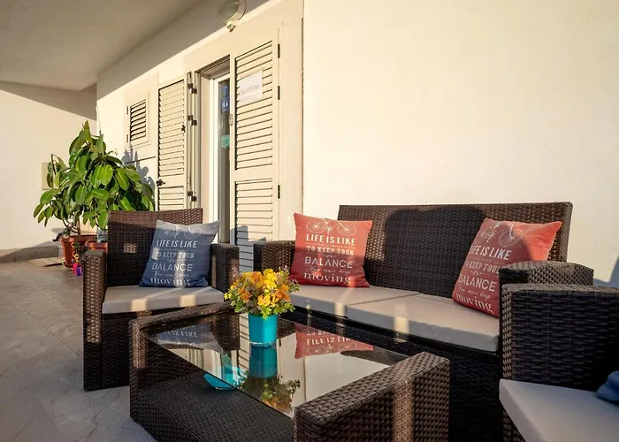 Fio - & 3* Hvar Town