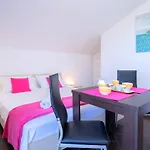 Fio - Rooms&studio Affittacamere Hvar Town