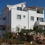 Affittacamere Fio - Rooms&studio Hvar Town